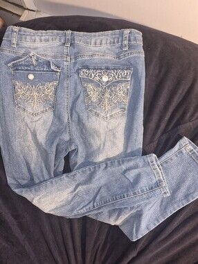 Light Blue Skinny Jeans with Embroidered Back Pockets